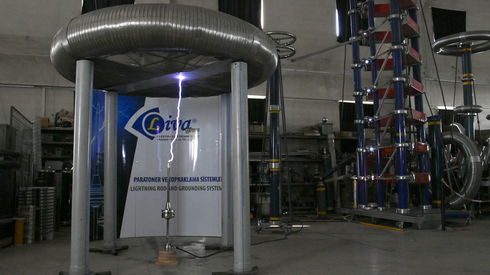 Khả năng thu sét của kim LIVA tại phòng LAP