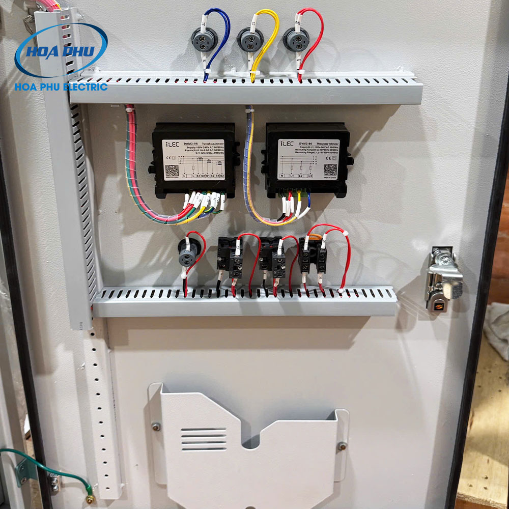 Tủ phân phối DB 3P 40A kết hợp điều khiển gió tươi
